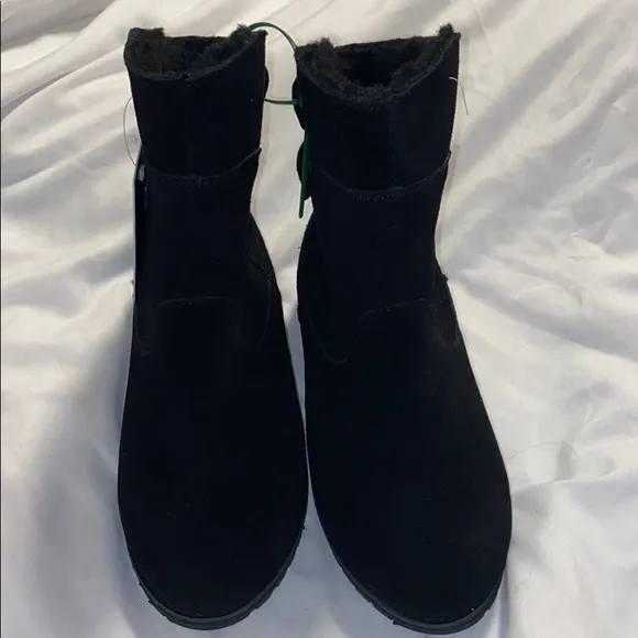 EMU Australia Anda Teens Black Boots Sz 4 girl