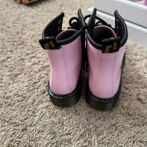 Girl Dr Marten’s pink boots size 2 /US