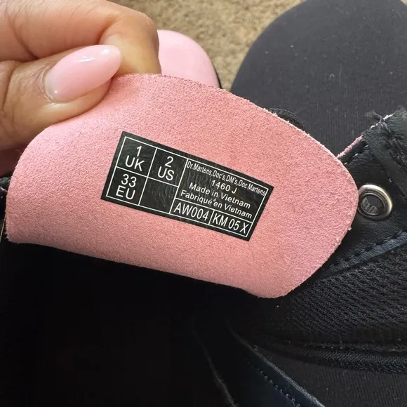 Girl Dr Marten’s pink boots size 2 /US