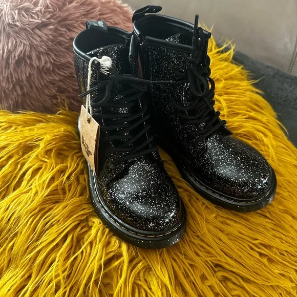 Girls Junior Dr. Martens 1460 Glitter Lace Up Boots