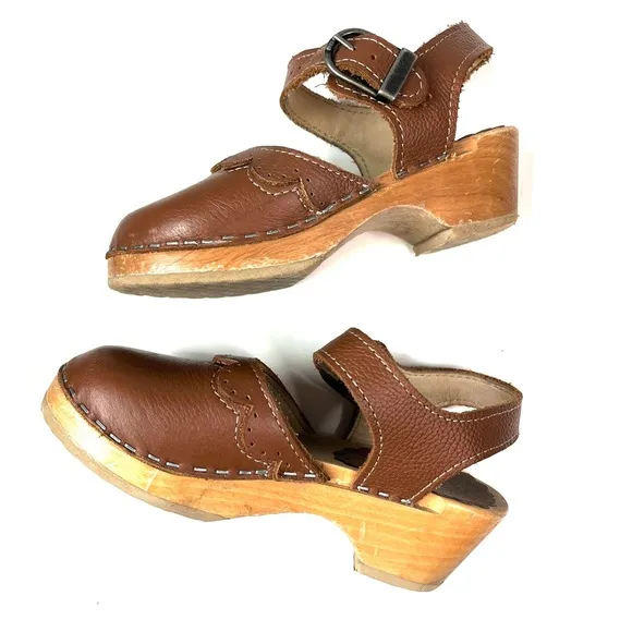 Hanna Andersson Handmade Mary Jane Leather Wood Sole Clogs