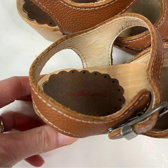 Hanna Andersson Handmade Mary Jane Leather Wood Sole Clogs