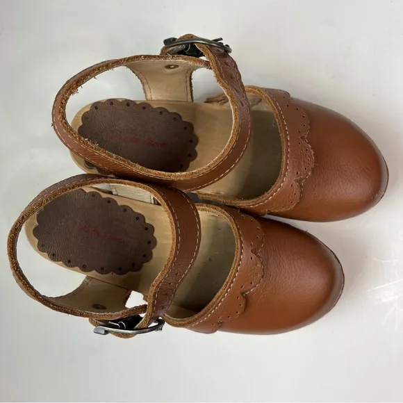 Hanna Andersson Handmade Mary Jane Leather Wood Sole Clogs