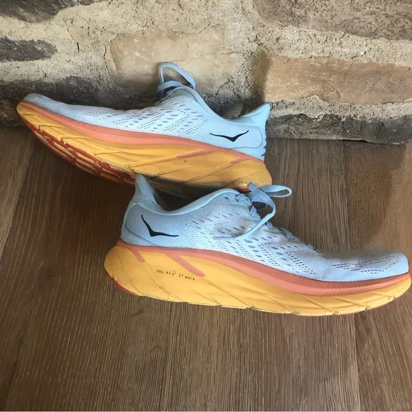 Hoka one Clifton 8 blue women’s sneakers size 10.5