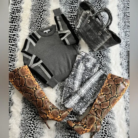 HP REBECCA MINKOFF JANICA SWEATER NWOT XS Metallic Silver Gray w/ Black