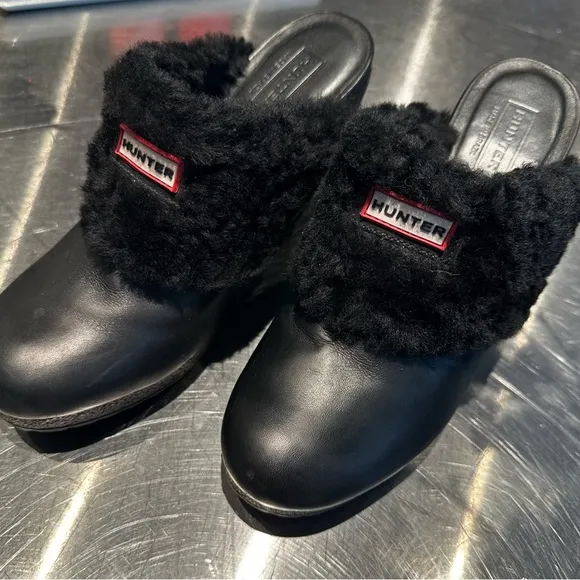 Hunter clogs