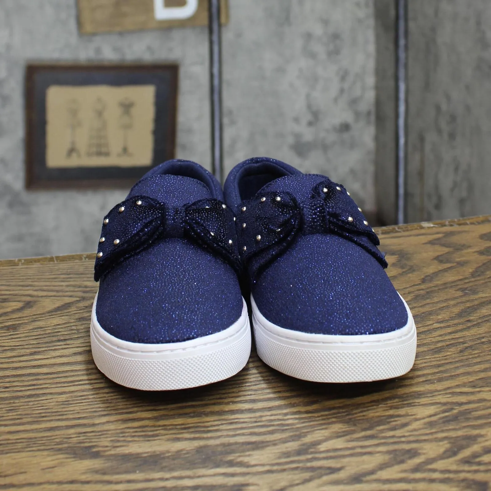 Isaac Mizrahi Live! Womens Pull On Box Shiny Glitter Sneakers Blue 6.5M