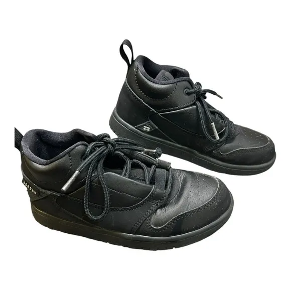 Jordan Fadeaway Little Kids Size 13C Black Preowned Excellent Condition