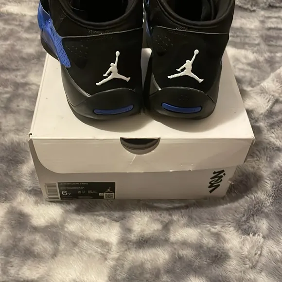 Jordan Zion 2 Sneakers