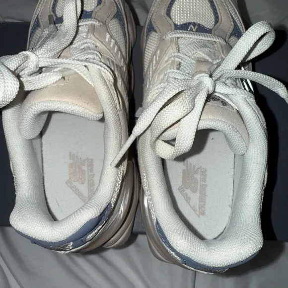 Kids New Balance 9060 Sneakers