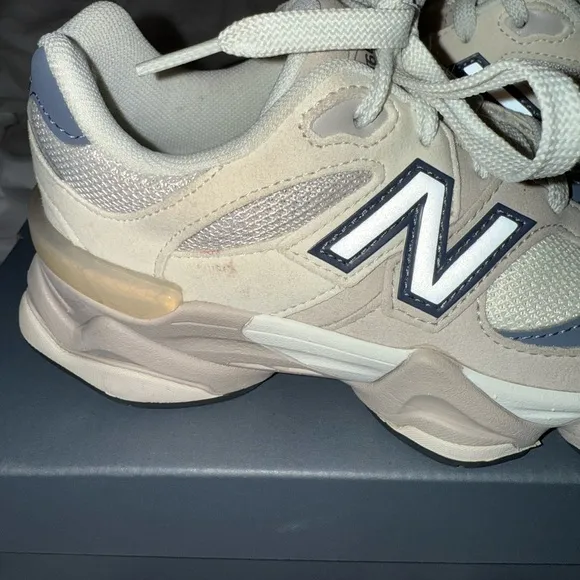 Kids New Balance 9060 Sneakers