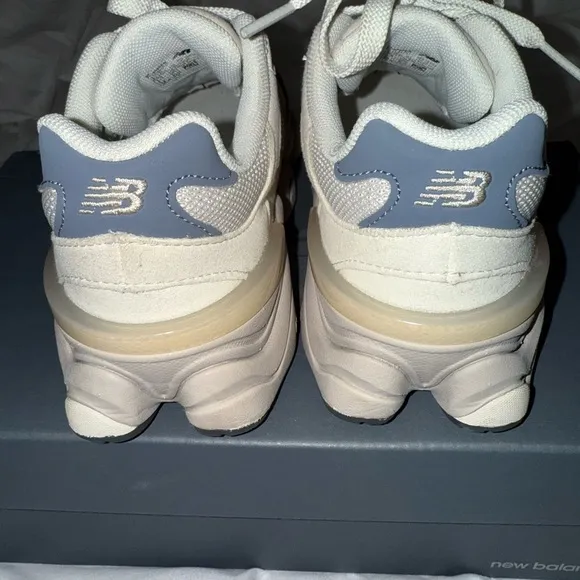 Kids New Balance 9060 Sneakers