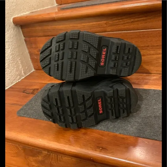 Kids sorel boots