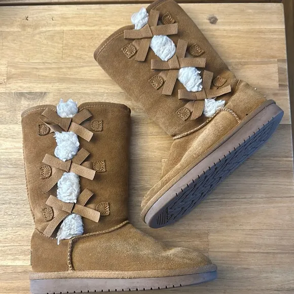 KOOLABURRA UGG Victoria tall boots