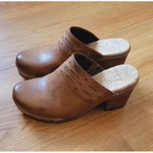 Korks By Kork-Ease Tina Clogs Mule Tan Womens Slip On Shoe  Size 9