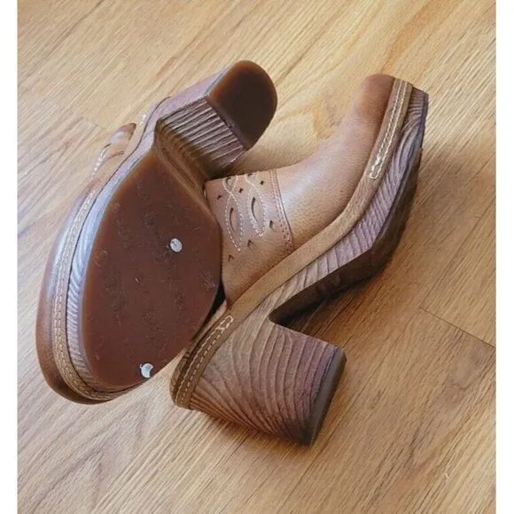 Korks By Kork-Ease Tina Clogs Mule Tan Womens Slip On Shoe  Size 9