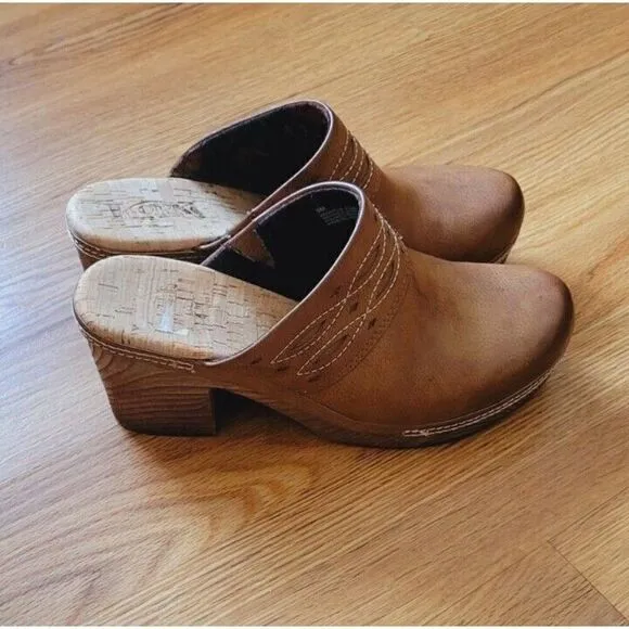 Korks By Kork-Ease Tina Clogs Mule Tan Womens Slip On Shoe  Size 9