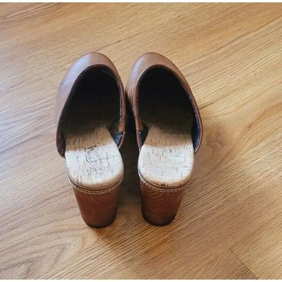 Korks By Kork-Ease Tina Clogs Mule Tan Womens Slip On Shoe  Size 9