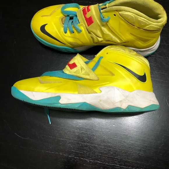 Lebron Nike Soldier 7 Youth Yellow and Blue Sneakers 599818-700