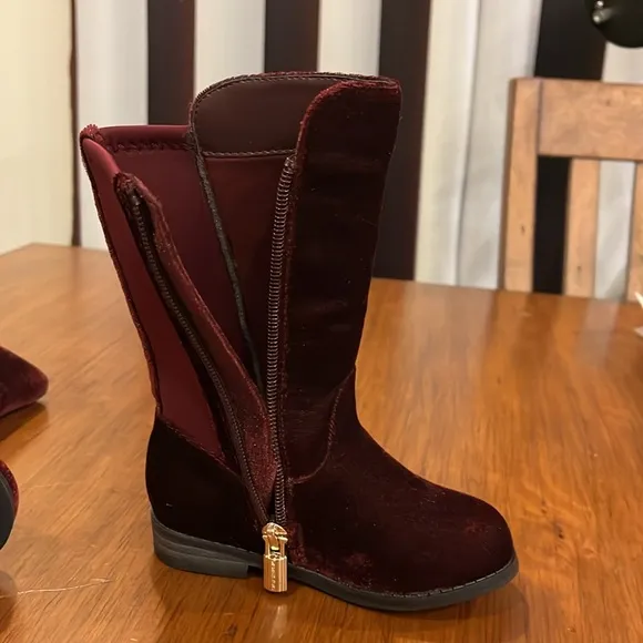 Michael Kors Emma Lily velour Boots new plum Girls Toddlers Size 12