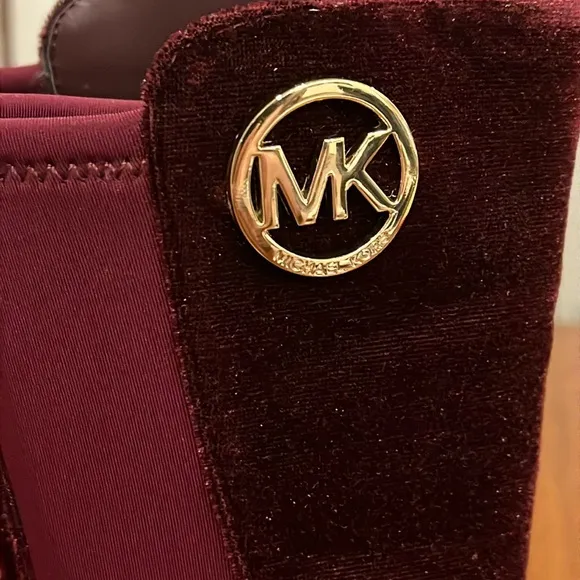 Michael Kors Emma Lily velour Boots new plum Girls Toddlers Size 12