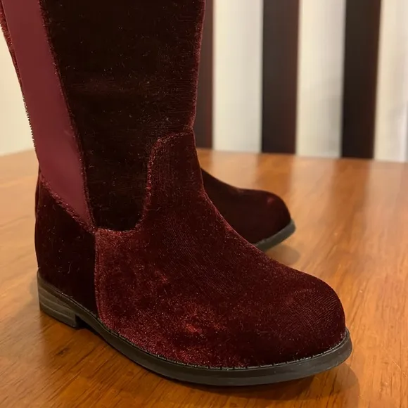 Michael Kors Emma Lily velour Boots new plum Girls Toddlers Size 12