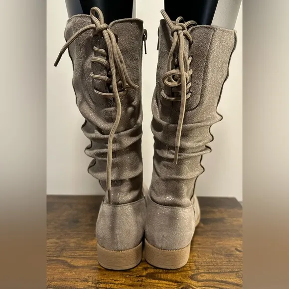 Miss Dynasty Little Girls Taupe Maggie Flat Heel Slouch Boots NWT Size 1