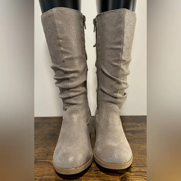 Miss Dynasty Little Girls Taupe Maggie Flat Heel Slouch Boots NWT Size 1