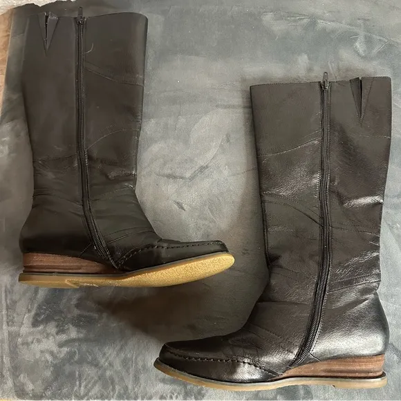 Miz Mooz New York City Retro Boots Size 9