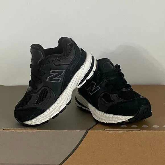New Balance 2002R Black/White Toddler Sneakers - SZ 5 C