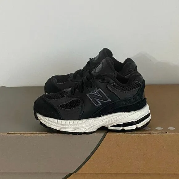 New Balance 2002R Black/White Toddler Sneakers - SZ 5 C
