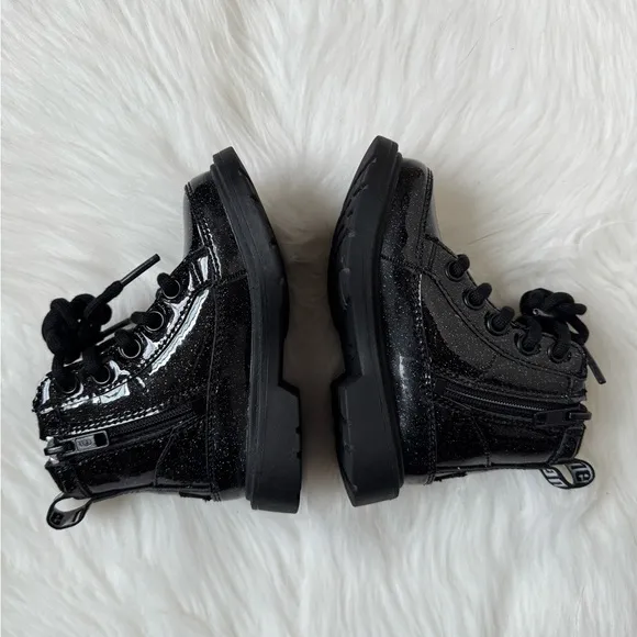 NEW! Ugg Robley Glitter Boots
