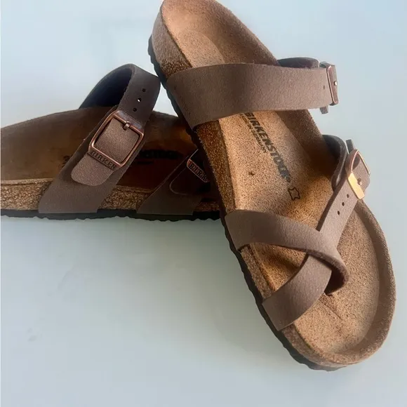 New without tag Birkenstock Mayari Kids Sandal Clogs Mocha size EU 32- USA 13.5