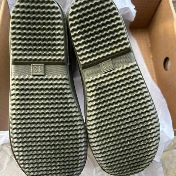 NIB Goumi Kids Artichoke Muddies SZ 13 Green Nuetral Rain Boots