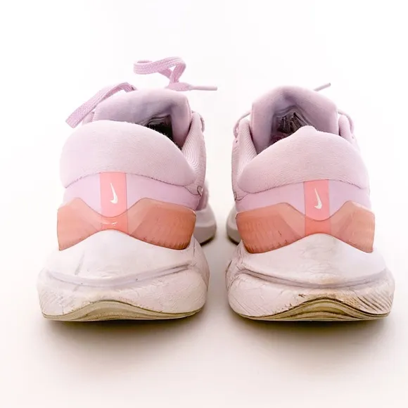 Nike Air Zoom Vomero 16 Road Running Athletic Tennis Shoes Pink Sneakers 8.5