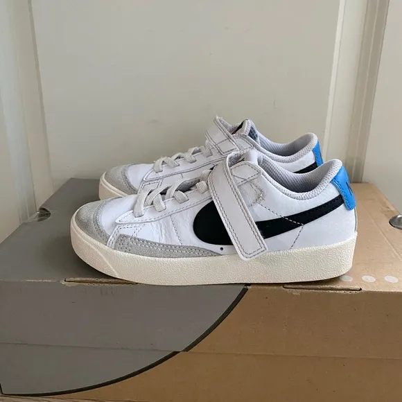 Nike Blazer Lo ‘77 Kids White/Blue Sneakers - SZ 12 C
