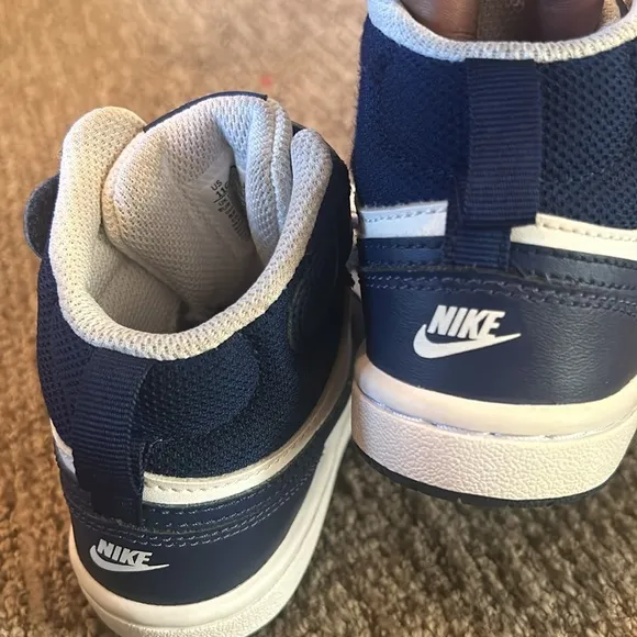 Nike Court Borough Mid 2