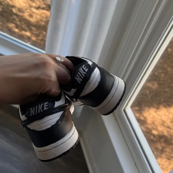 Nike dunk low panda black white 11.5c