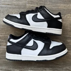 Nike dunk low panda black white 11.5c