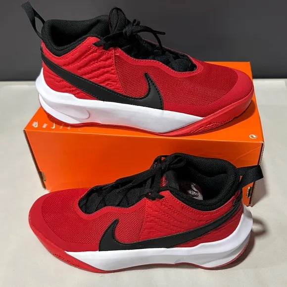 Nike Team Hustle D10 GS 'University Red' Athletic Sneakers CW6735-600 Size 6Y