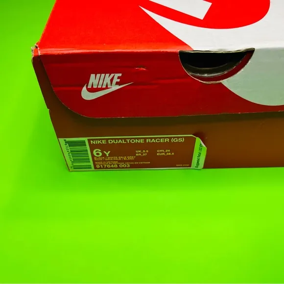 Nike Youth Kid’s Dualtone Racer Athletic Comfort Sneakers Size 6Y