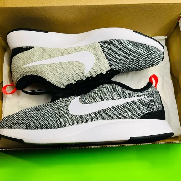 Nike Youth Kid’s Dualtone Racer Athletic Comfort Sneakers Size 6Y