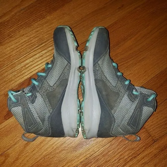 North Face gray boots