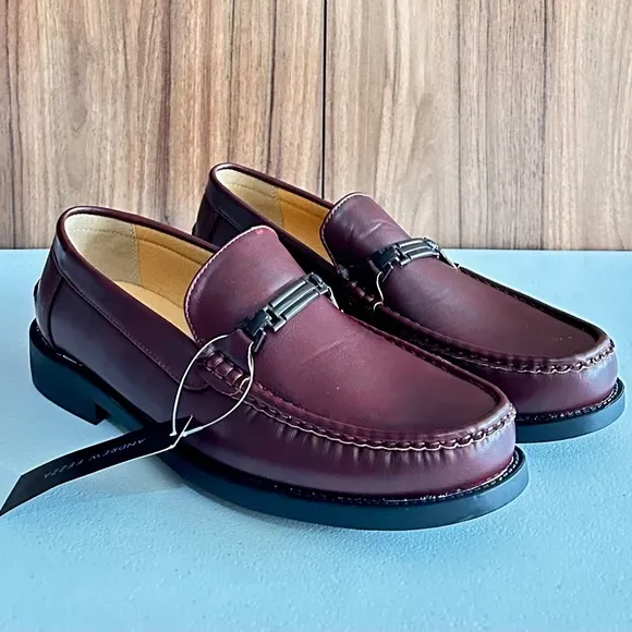 NWOT. Burgundy Leather Loafers with Moccasin Toe and Metal Bar Size 10.5