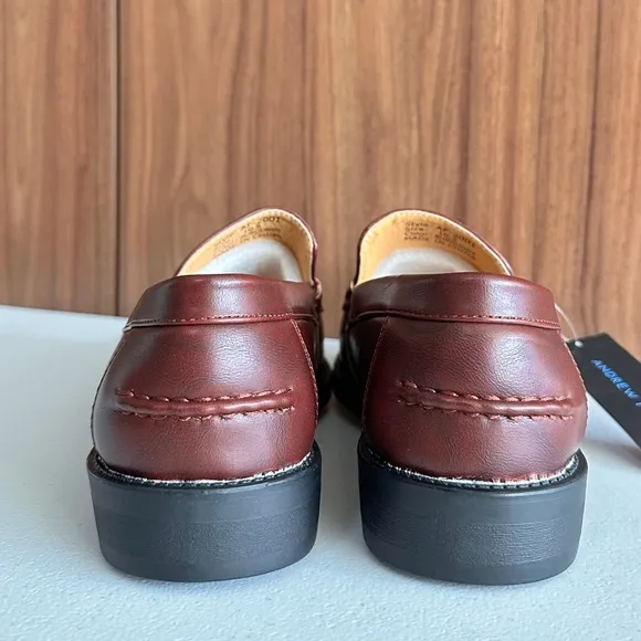 NWOT. Burgundy Leather Loafers with Moccasin Toe and Metal Bar Size 10.5