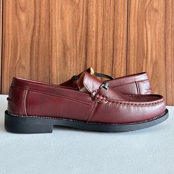 NWOT. Burgundy Leather Loafers with Moccasin Toe and Metal Bar Size 10.5