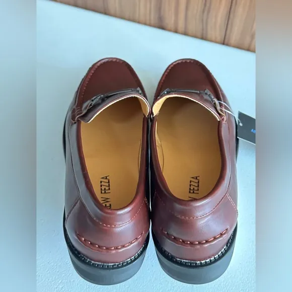 NWOT. Burgundy Leather Loafers with Moccasin Toe and Metal Bar Size 10.5