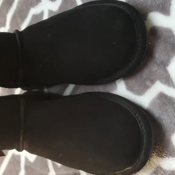 NWT BEARPAWS 🐾  BOOTS