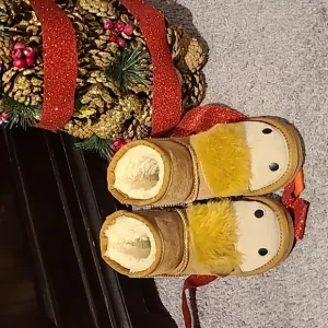 NWT Children's Ugg boots