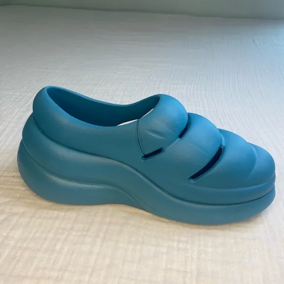 NWT UGG Women's Sport Yeah Clog Teal Plastic Slipper Slip On Size 8